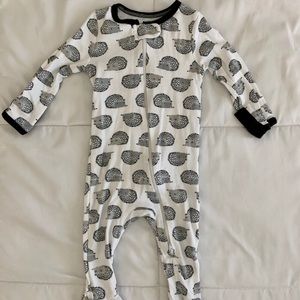 Baby boy sleep n’ play bundle